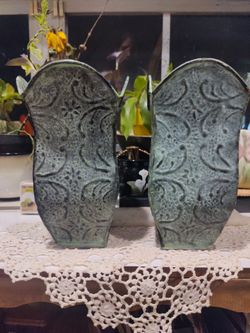 🏷️ Vintage Embossed Brass Verdigris Planter / Vase – Made in India. Price: $30.00 obo Location: Lake Magdalene, FL (Local Pickup or Shipping Availabl