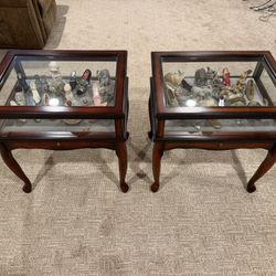 GLASS DISPLAY TABLES!