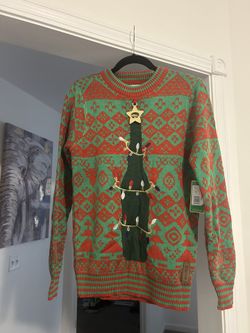 New Christmas Sweater (with Bottle Opener) Men’s Small