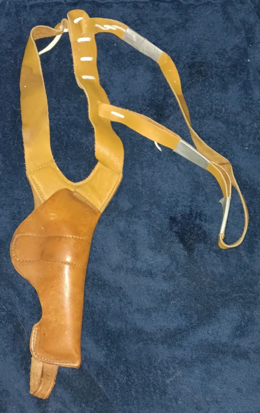 Shoulder Holster - Leather Quick Release - Vintage SFGE - Colt Python 4"