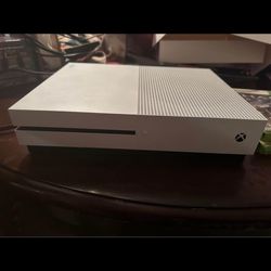 Xbox One.  1 Tb