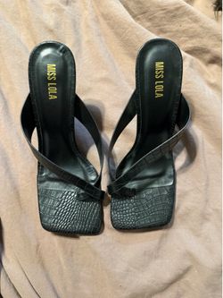 Miss Lola Sandals
