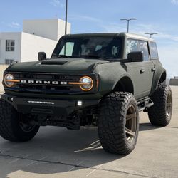 FULLY CUSTOM BRONCO