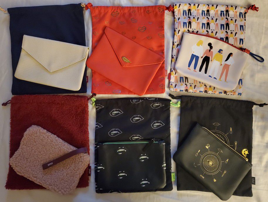 IPSY GLAM/GLAM PLUS BAG SETS: Brand New
(23 Bags) 11 Matching Sets (Zippered & Drawstring Bags)