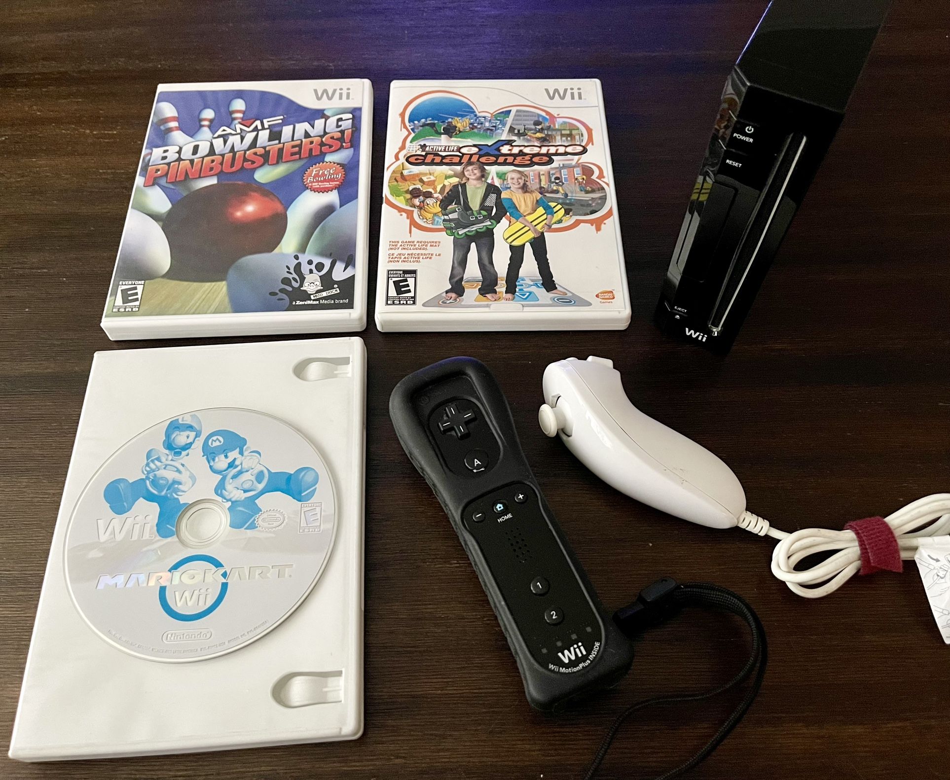 Nintendo Wii + 3 Games