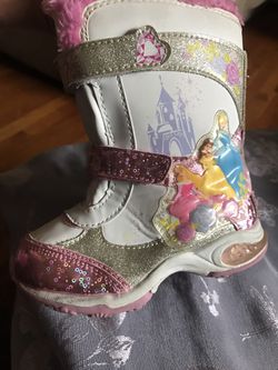 Disney Princess toddler size 7 boots