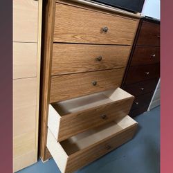 5 drawers dresser / Five drawers dresser