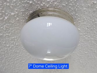 10" Ceiling and 7" Ceiling Dome light, $4 each.
Single bulb 💡 included