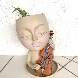 Girl Face Planter With Spider Plant Potted - Pick Up Miami Lakes • PLEASE Read Description