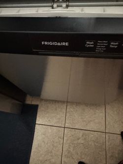 Dishwasher Very clean little used