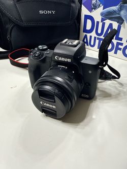 Canon Eos M50 (Like New)