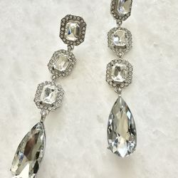 Dripping diamonds tear drop dangle rhinestone earrings 