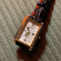 Avon Women's Quartz Watch with Genuine Leather Strap