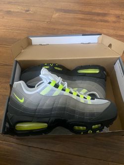 neon airmax 95 big bubble