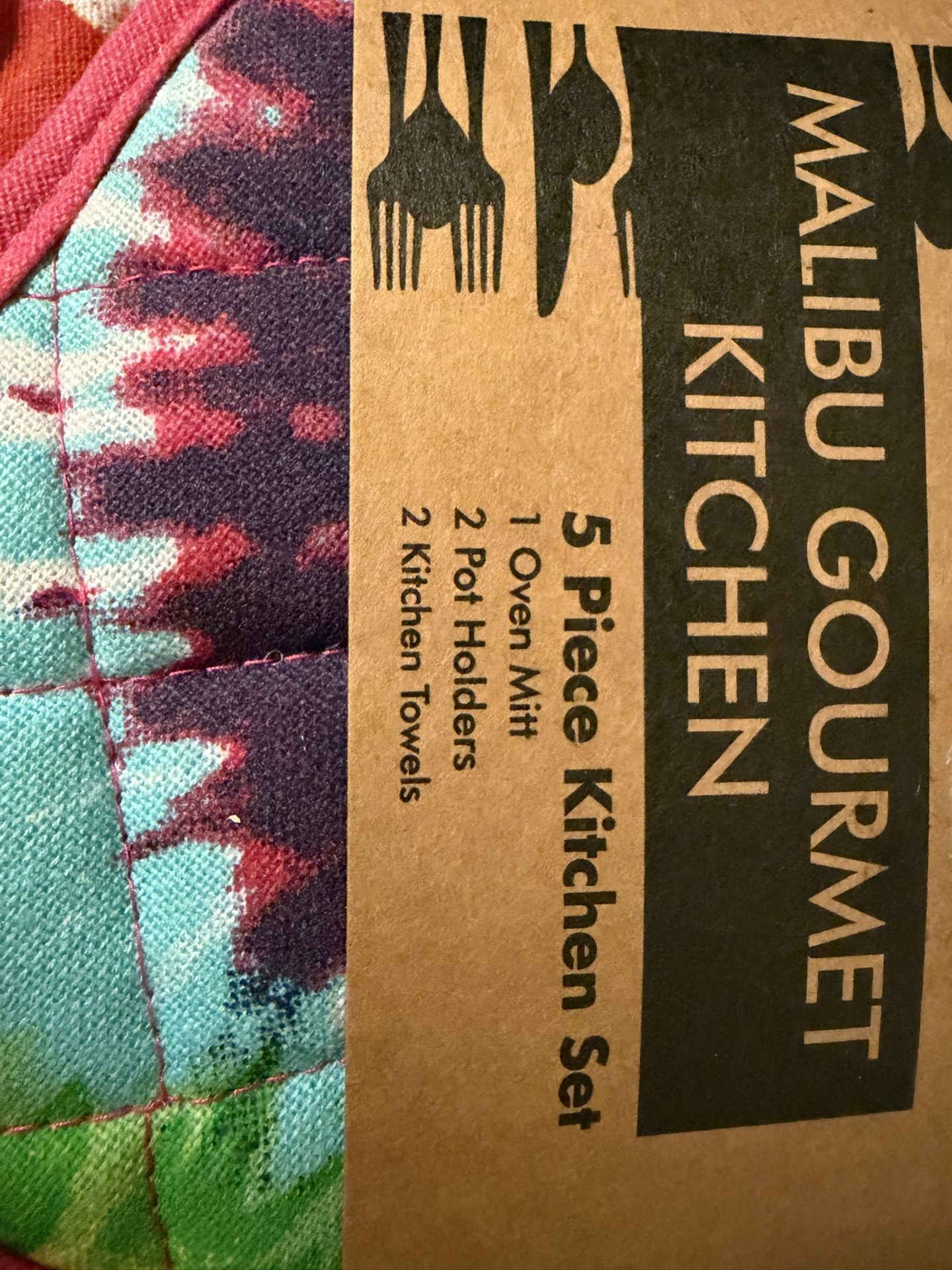 Tie Dye Kitchen Set