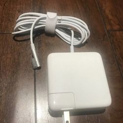 85W MagSafe 1 AC Power Adapter Charger for Apple MacBook Pro & MacBook Air 13", 15", 17" (Compatible 2007-2012Models) Elevate your charging experience