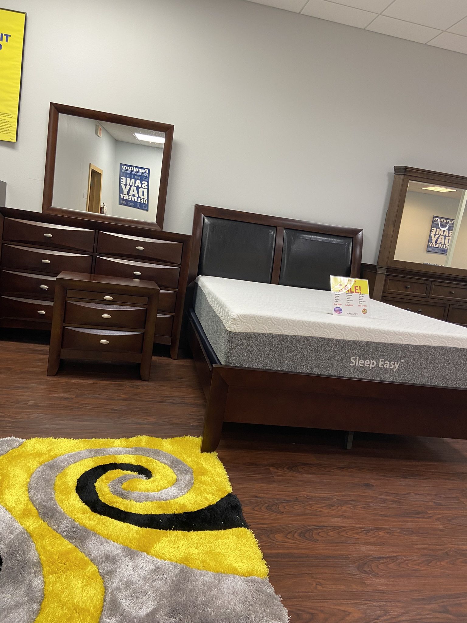 🔥MEGA CLEARANCE EVENT!🚛🚚FURNITURE DISTRIBUTION CENTER: TYRONE SQUARE MALL! 🌟NEW 100% APPROVAL PROGRAM🙌SAVE BIG $$$! DELIVERY TODAY! ZERO DO