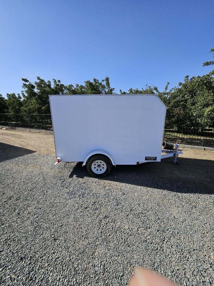 Enclosed Trailer