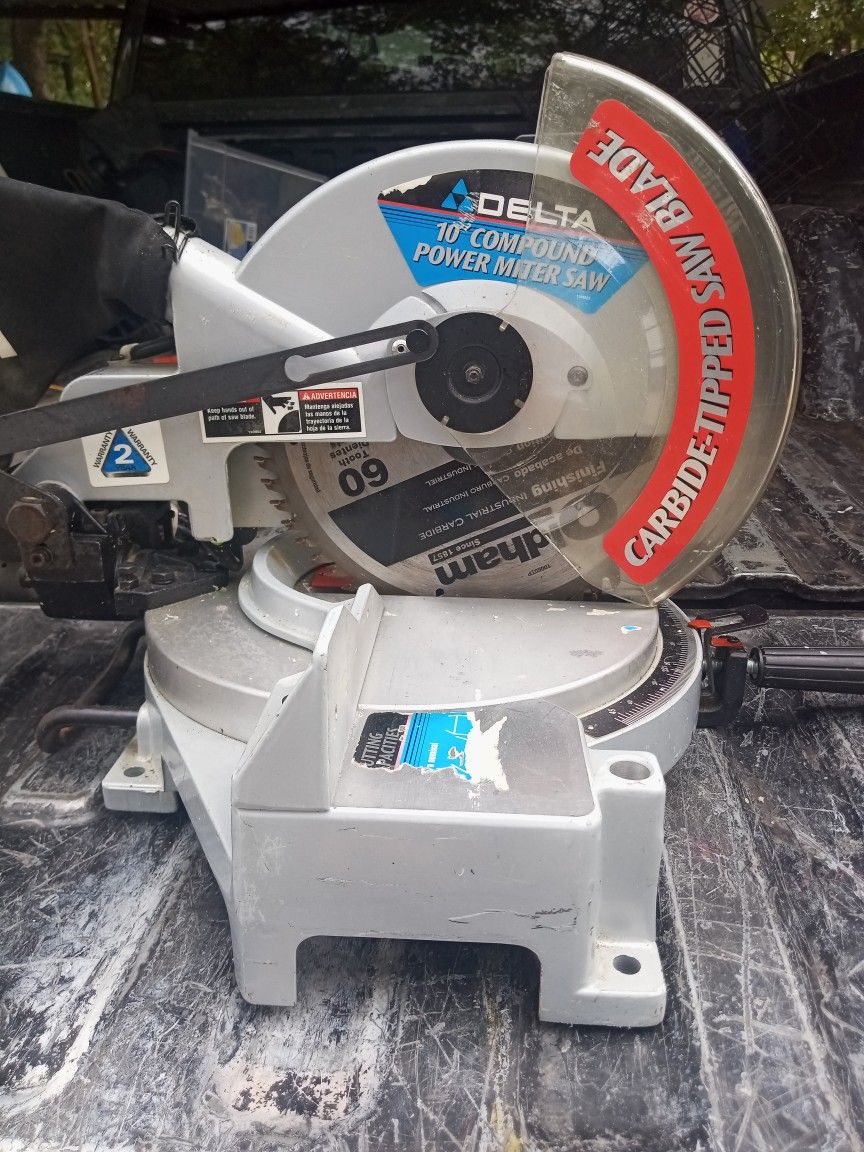 Table Saw New Blade Barely Used