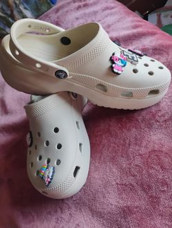 $25 Women Zise 7 Cross