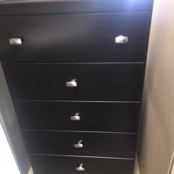 New Tall Dresser Five Drawers 