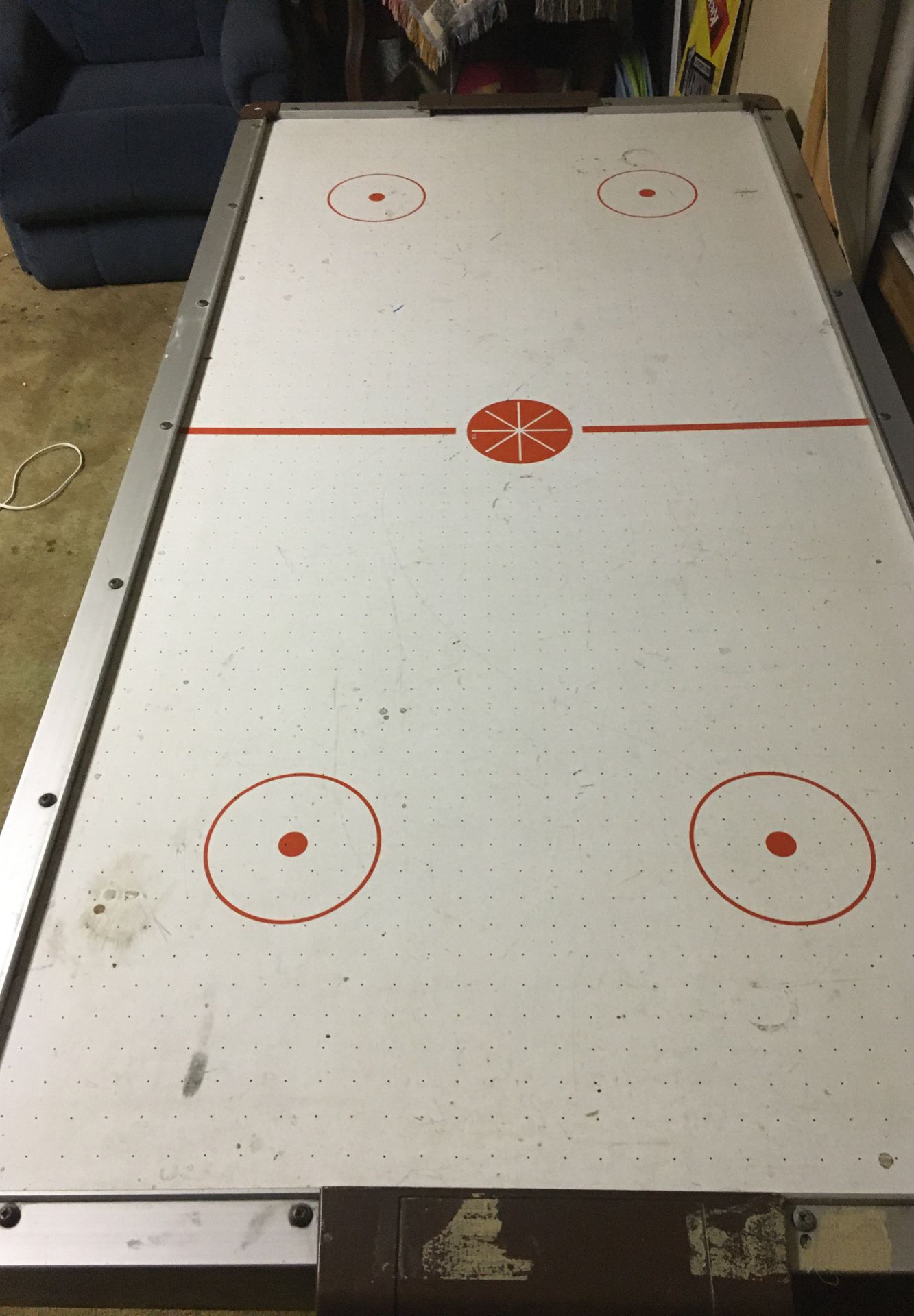 Air hockey table 6 ft