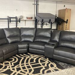 New Saul Power Recliner Sectional Couch / Free Delivery 