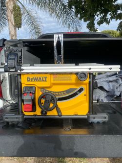 Dewalt table saw 8 1/4 new , 15 amp