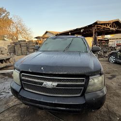 2007 Chevy suburban 1500 5.3L Automatic transmission 4x4 For Parts Only‼️