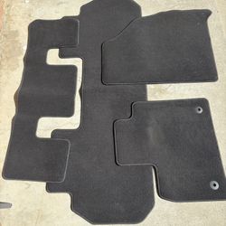 Chevy Traverse floor mats for 2018-2023