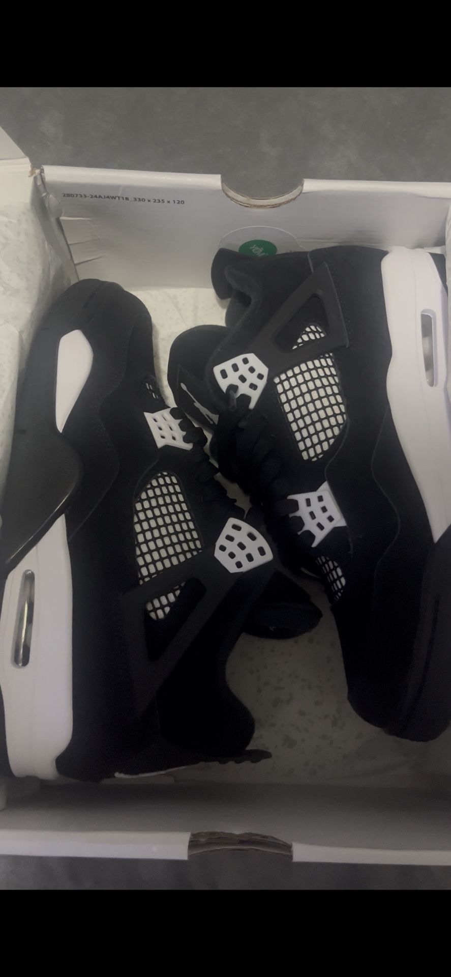 Jordan 4 White Thunder