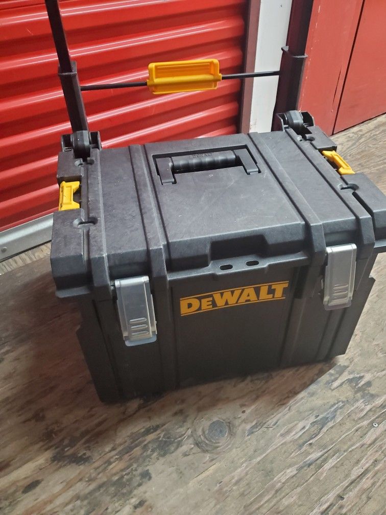 DEWALT TOOLS BOX      USED