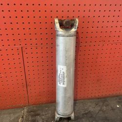 2006 Dodge Viper Aluminum Driveshaft Very Good Condition 2,900 Miles on Driveshaft 