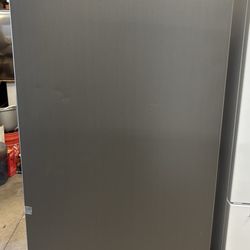 New Frigidaire 33” 20 Cu Ft Upright Freezer