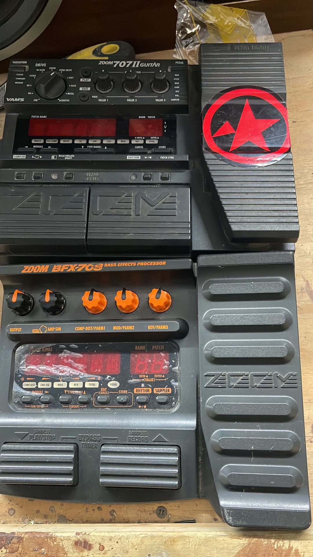 Pedal Effects Bass And Guitar