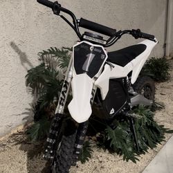 ONLY TRADING FOR XXX OR SURRON LBX NOT FREE