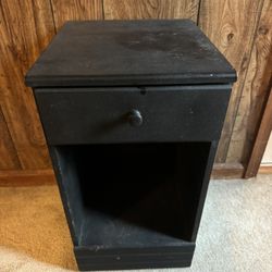 Night stand 
