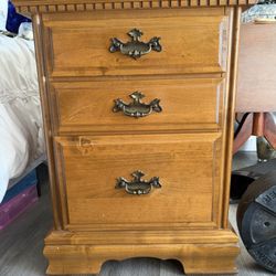 Vintage Maple 3 Drawer Nightstand 
