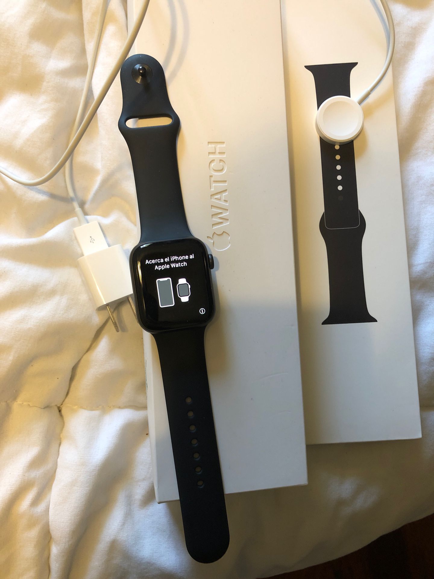 Brand new Apple Watch series 5 (space grey aluminum case black sport band)