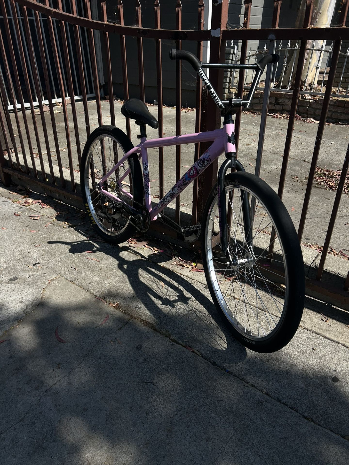 Throne Pink Chad 29er