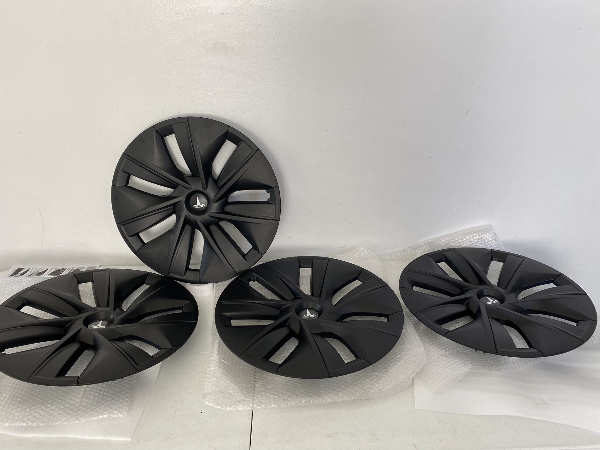 Brand New! Tesla Hub Cover with Logo Hub Caps Kits Wheel Protector Cover Matte Black