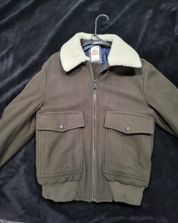 TOMMY HILFIGER BOMBER (!!!!BRAND NEW!!!!) (NEVER WORN) (UNISEX) SIZE SMALL