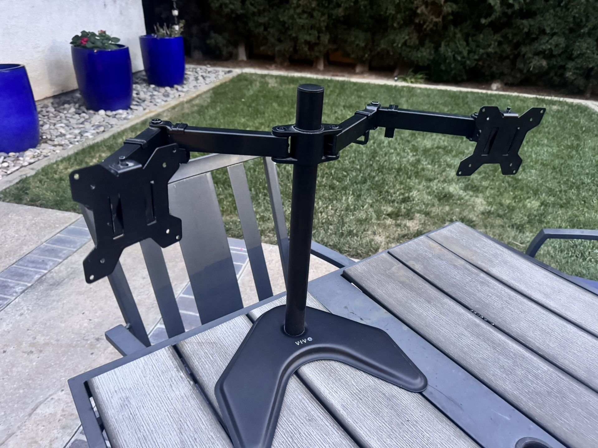 Dual Monitor Stand