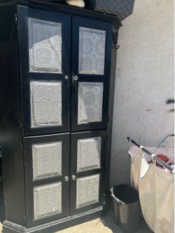 Clothes dresser