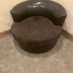 Cool Ass Couch For A Bedroom Brand New Pretty Much ! Paid 699 For It New 