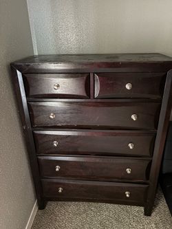 Clothes Dresser