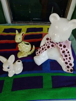 Figurines
