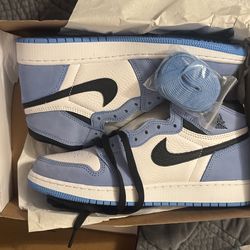 Jordan 1 University Blue Size 6.5Y