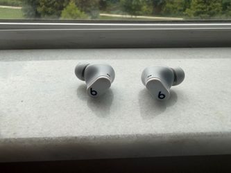 Beats Studio buds Noise Cancelling