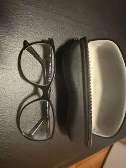 like new womens vogue prescription glases